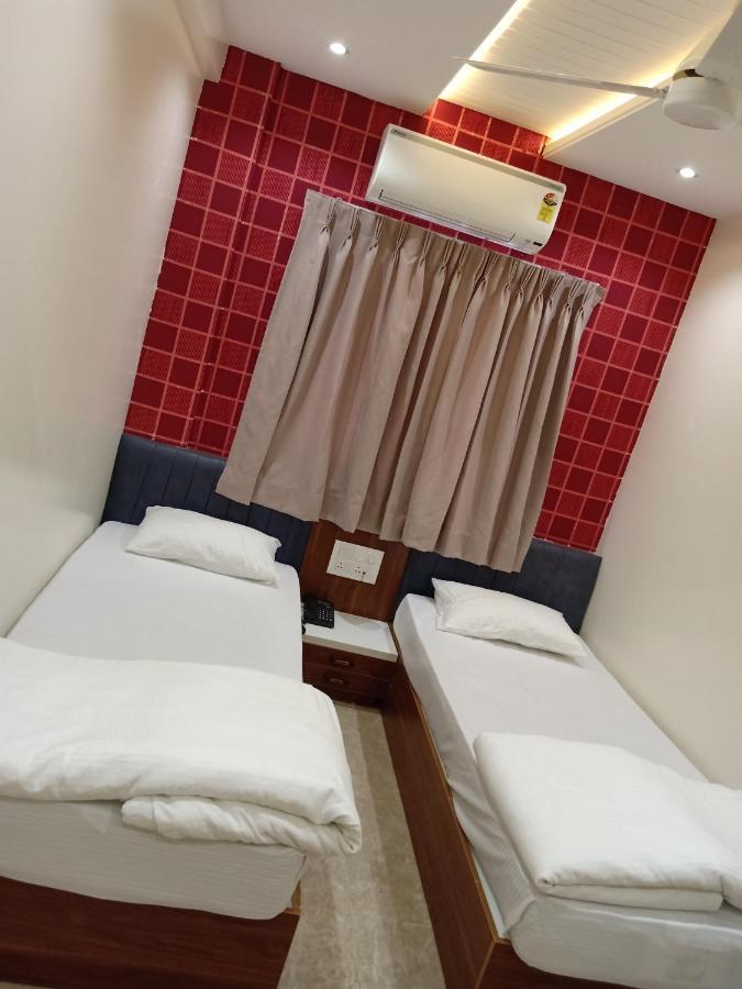 Hotel Suvarnam Residency Ахмеднагар Экстерьер фото